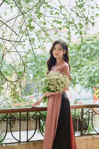 Top 10 Quán Café Chụp Áo Dài Đẹp Nhất Ở Sài Gòn & Hà Nội 2026 – Địa Điểm, Không Gian & Mẹo Chụp