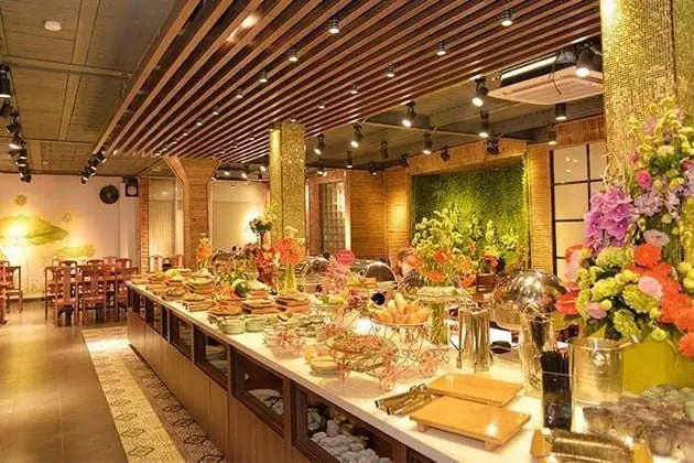 Đánh Giá Chi Tiết Buffet Chay Hương Thiền Xã Đàn: Địa Chỉ, Thực Đơn, Giá Và Ưu Đãi