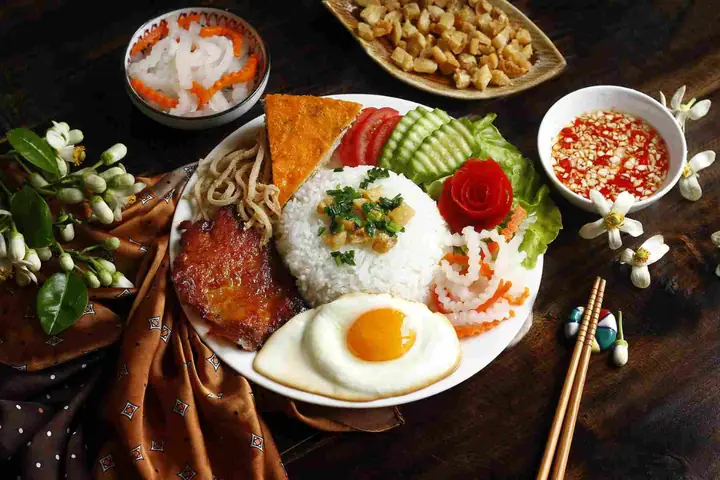 Top 15 Quán Cơm Tấm Ngon Ở Nha Trang – Địa Chỉ, Món Ăn Nổi Bật & Giá Cả