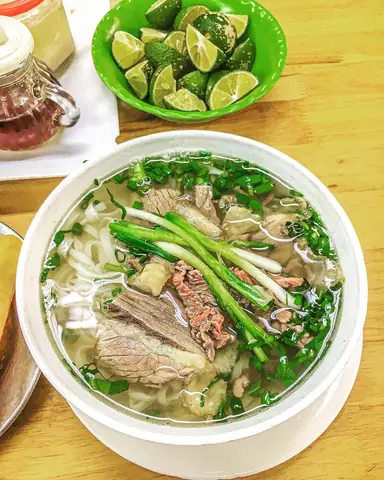 Top 10 Quán Phở Ngon Nhất Hà Nội: Đánh Giá, Địa Chỉ Và Mẹo Chọn Cho Thực Khách