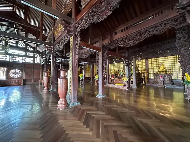 Sóng Thần Quán Buôn Ma Thuột – Địa Chỉ, Thực Đơn, Giờ Mở Cửa & Cách Đặt Chỗ Nhanh Chóng