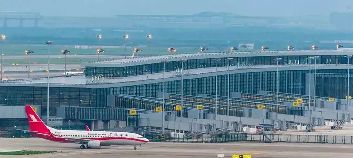 Hướng Dẫn Chi Tiết Về Sân Bay Quốc Tế Phố Đông Thượng Hải: Địa Chỉ, Dịch Vụ & Cách Kiểm Tra Chuyến Bay