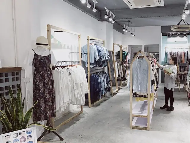 Top 10 Shop Hàng Thùng Độc, Rẻ Và Đẹp Ở Hà Nội & Tp.hcm Mà Bạn Không Nên Bỏ Lỡ