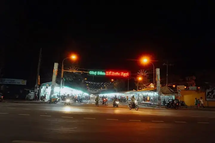 Khám Phá Sóc Trăng Về Đêm: Những Con Phố, Điểm Đến Và Trải Nghiệm Không Thể Bỏ Lỡ