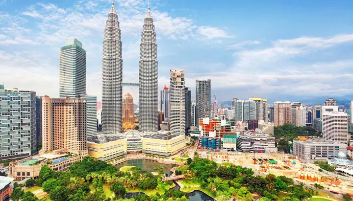 Tháp Đôi Malaysia Cao Bao Nhiêu Mét? Tất Cả Những Gì Bạn Cần Biết