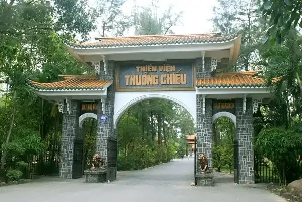Thông Tin Chi Tiết Thiền Viện Linh Chiếu Đồng Nai: Địa Chỉ, Lịch Mở Cửa, Lịch Sử Và Cách Đến