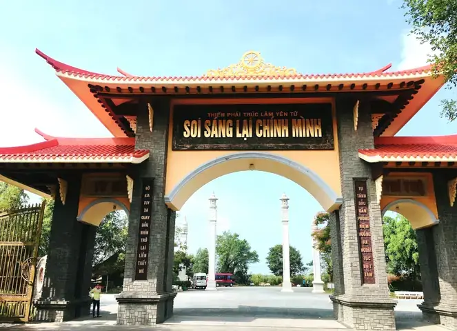 Thiền Viện Lớn Nhất Việt Nam: Top Các Thiền Viện Trúc Lâm, Quy Mô Và Điểm Đến