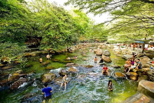 Tour Du Lịch 1 Ngày Gần Tp.hcm: 12 Địa Điểm Nổi Bật, Lịch Trình Chi Tiết Và Mẹt Chuẩn Bị