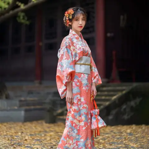 Các Loại Trang Phục Truyền Thống Của Nhật Bản: Kimono, Yukata, Hakama Và Ý Nghĩa Văn Hoá
