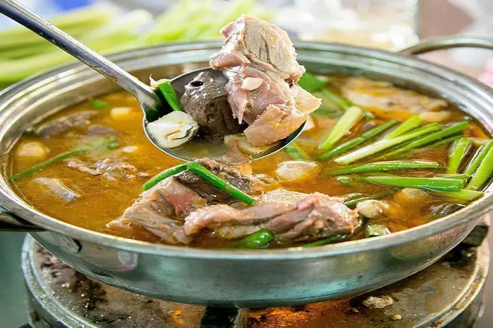 Địa Chỉ, Giờ Mở Cửa Và Đánh Giá Quán Vịt Nấu Chao Thành Giao – Điểm Đến Ẩm Thực Miền Tây Cần Thơ