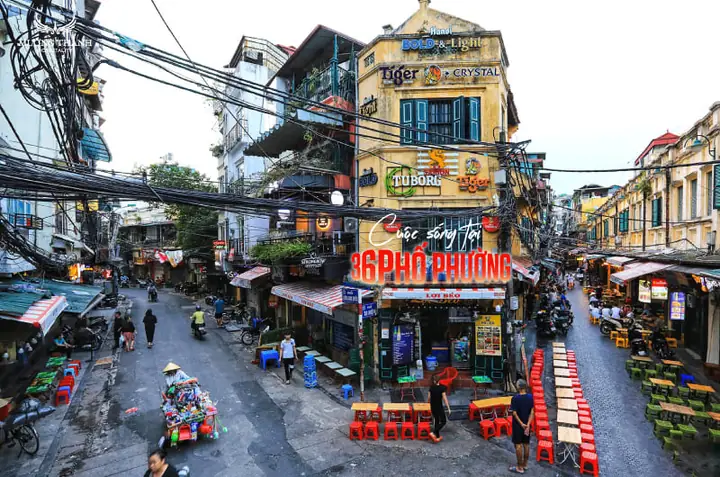Lời Bài Hát Non Nước Hữu Tình Và Câu Hát “36 Phố Phường 5 Cửa Ô Cổ Kính”