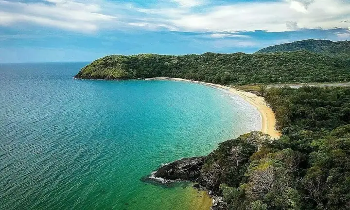 Khám Phá Các Bãi Biển Đẹp Nhất Côn Đảo Dành Cho Du Khách
