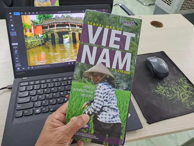 Khám Phá Bản Đồ Du Lịch Việt Nam Trương Hoàng Phương: Cẩm Nang Địa Lý Chi Tiết Từ Chuyên Gia