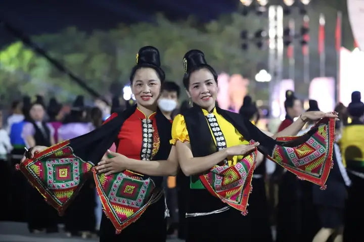 Khám Phá Bản Lác Mai Châu: Địa Điểm, Nét Văn Hoá Và Trải Nghiệm Du Lịch Cho Du Khách