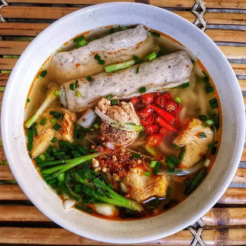 Bánh Canh Cá Lóc Nguyễn Quý Đức: Địa Chỉ, Thực Đơn, Giá Và Giờ Mở Cửa