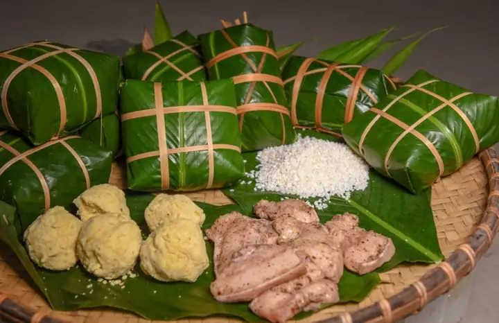Tìm Hiểu Sự Tích Và Ý Nghĩa Bánh Chưng Bánh Dày Ngày Tết Của Người Việt