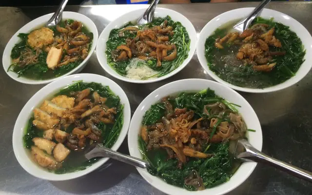 Review Bánh Đa Cá Rô Đồng Ninh Bình: Món Đặc Sản Bình Dân Được Dân Bản Địa Yêu Thích Review Bánh Đa Cá Rô Đồng Ninh Bình: Món Đặc Sản Bình Dân Được Dân Bản Địa Yêu Thích