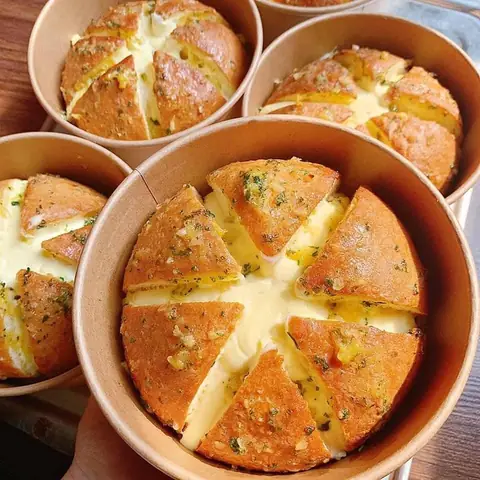 Bánh Mì Bơ Tỏi Ngon Ở Đâu? Top Địa Điểm Bán Khắp Việt Nam