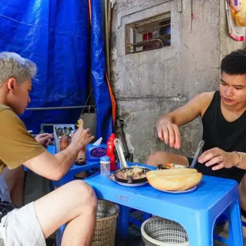 Review Bánh Mì Chảo Mai Hắc Đế: Địa Chỉ, Giá Và Trải Nghiệm Tại Các Quán Phố Mai Hắc Đế Review Bánh Mì Chảo Mai Hắc Đế: Địa Chỉ, Giá Và Trải Nghiệm Tại Các Quán Phố Mai Hắc Đế