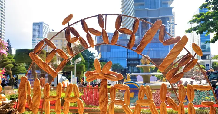 Bánh Mì Đặc Ruột Nha Trang: Địa Chỉ Ngon, Cách Nhận Biết Và Lịch Sử