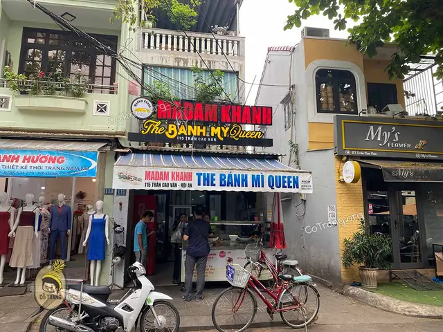 Review Bánh Mì Madam Khanh Hội An: Địa Chỉ, Giá Và Menu Từ Quán Bánh Mì Nữ Hoàng Review Bánh Mì Madam Khanh Hội An: Địa Chỉ, Giá Và Menu Từ Quán Bánh Mì Nữ Hoàng