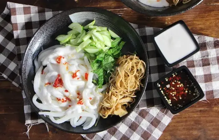Bánh Tằm Làm Bằng Bột Gì Và Các Loại Bột Phổ Biến Trong Từng Món Bánh Tằm Bánh Tằm Làm Bằng Bột Gì Và Các Loại Bột Phổ Biến Trong Từng Món Bánh Tằm