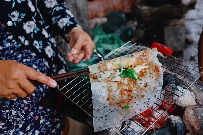 Bánh Tráng Nướng Mắm Ruốc Tuyên Quang: Đặc Trưng, Địa Chỉ Ngon Và Cách Thưởng Thức