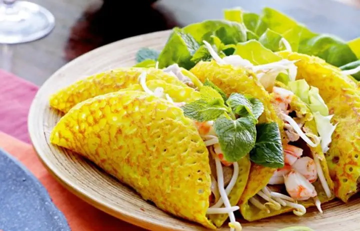Top 10 Quán Bánh Xèo Tôm Nhảy Ngon Nhất Ở Quy Nhơn – Địa Chỉ, Giá & Món Kèm