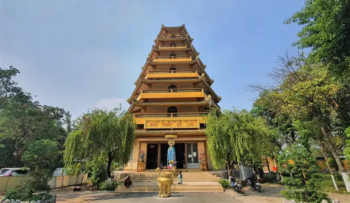 Khám Phá Bảo Tháp Xá Lợi Chùa Giác Lâm – Công Trình 7 Tầng Giữa Lòng Sài Gòn