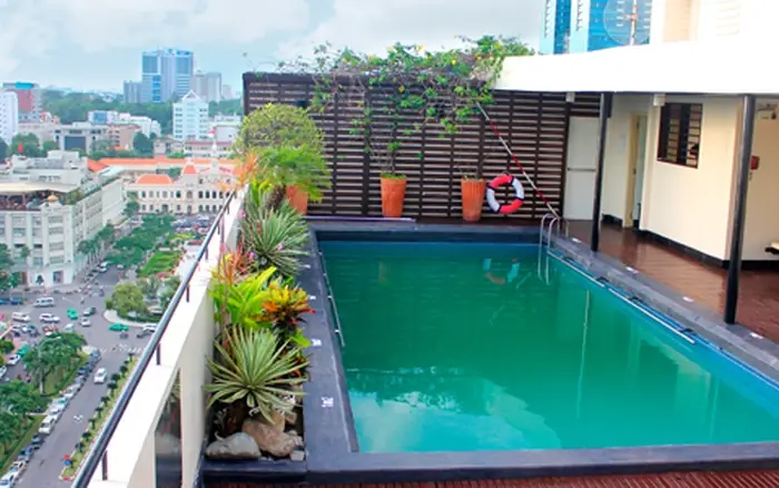 Tổng Hợp Bể Bơi Trên Tầng Thượng Ở Hà Nội: Top Hồ Bơi Sân Thượng Sang Chảnh Để Thư Giãn Mùa Hè