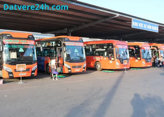 Tổng Hợp Nhà Xe Từ Bến Xe Nước Ngầm Đi Hòa Bình: Lịch Trình, Giá Vé Và Liên Hệ Tổng Hợp Nhà Xe Từ Bến Xe Nước Ngầm Đi Hòa Bình: Lịch Trình, Giá Vé Và Liên Hệ