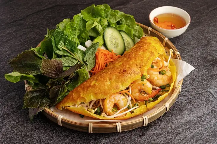 Best Banh Xeo In Ho Chi Minh City: Top Authentic Spots To Eat Sizzling Crepe