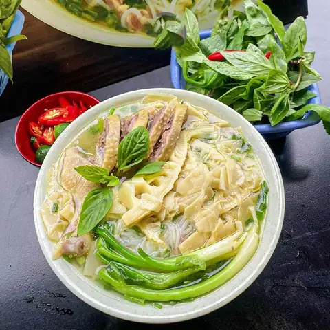 Gợi Ý Các Quán Bún Ngan Ngon Ở Hà Đông Cho Thực Khách Muốn Điểm Tâm Hay Ăn Trưa
