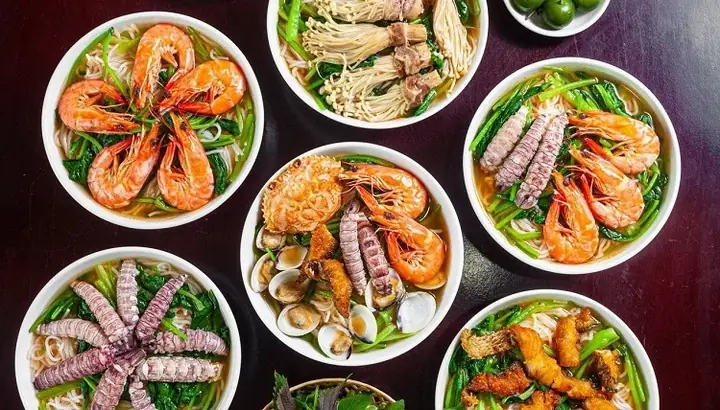 Top 10 Địa Chỉ Bún Thái Hải Sản Ngon Nhất Hà Nội – Đánh Giá, Giá Và Giờ Mở Cửa