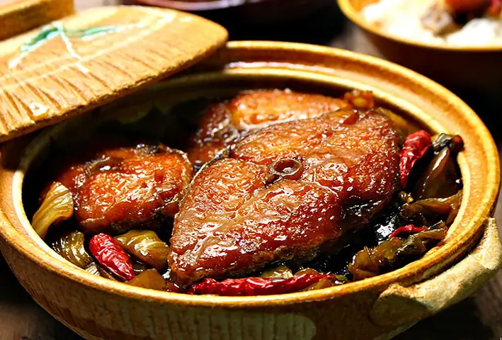 Giải Đáp Cá Kho Làng Vũ Đại Giá Bao Nhiêu Tiền Theo Từng Niêu Cá Cho Người Muốn Đặt Mua