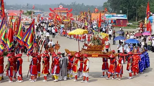 Tổng Hợp Các Hoạt Động Trong Ngày Giỗ Tổ Hùng Vương: Từ Nghi Lễ Thiêng Liêng Đến Lễ Hội Văn Hóa Tổng Hợp Các Hoạt Động Trong Ngày Giỗ Tổ Hùng Vương: Từ Nghi Lễ Thiêng Liêng Đến Lễ Hội Văn Hóa