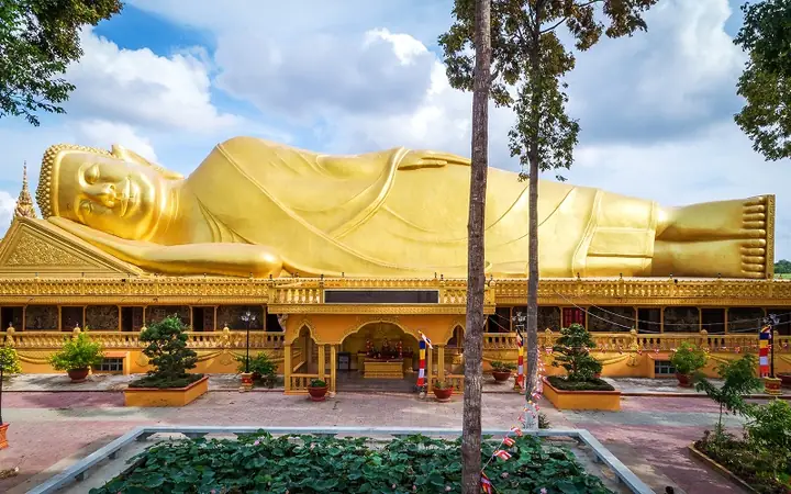 Khám Phá Các Khu Du Lịch Ở Trà Vinh: Địa Điểm Tham Quan Nổi Bật Và Văn Hóa Khmer