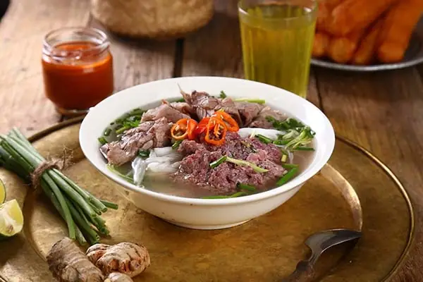 Khám Phá Các Món Phải Ăn Khi Đến Hà Nội: Tổng Hợp Ẩm Thực Thủ Đô Cho Du Khách