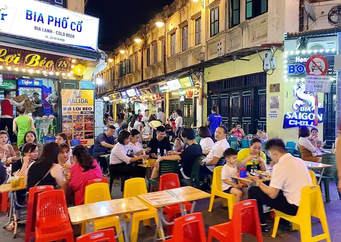 Top 10+ Quán Bia Nổi Tiếng Hà Nội Mới Nhất: Địa Chỉ Ăn Nhậu Ngon, Giá Tốt Top 10+ Quán Bia Nổi Tiếng Hà Nội Mới Nhất: Địa Chỉ Ăn Nhậu Ngon, Giá Tốt