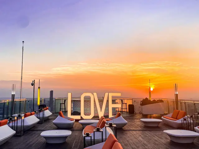 Tổng Hợp Các Quán Cafe View Đẹp Ở Hà Nội Cho Hội Thích Check-in