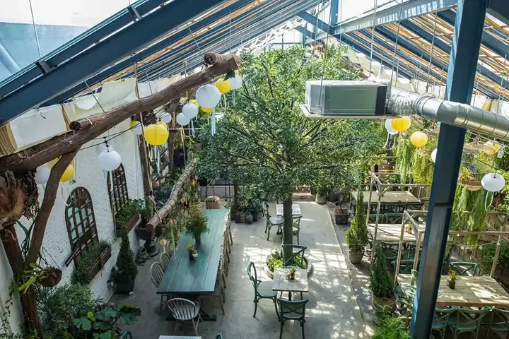 Khám Phá Các Quán Cafe Đẹp Ở Quận 7: Không Gian View Đẹp, Yên Tĩnh Cho Giới Trẻ Khám Phá Các Quán Cafe Đẹp Ở Quận 7: Không Gian View Đẹp, Yên Tĩnh Cho Giới Trẻ