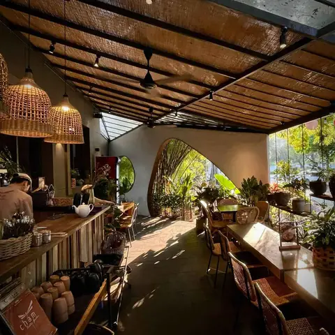 Khám Phá Các Quán Cafe Đẹp Ở Quận 7: Không Gian View Đẹp, Yên Tĩnh Cho Giới Trẻ