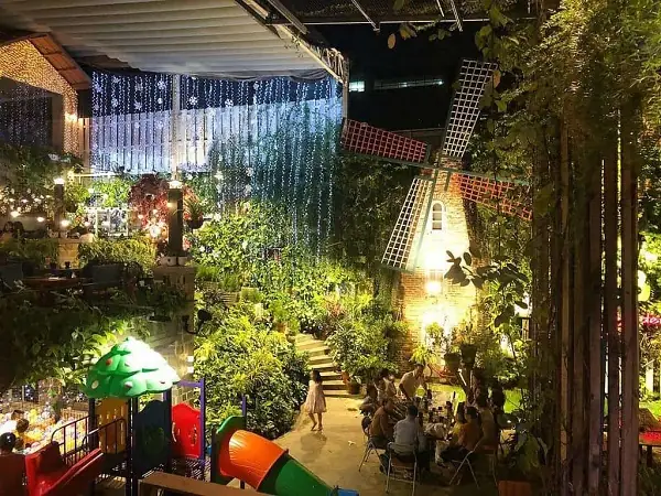 Khám Phá Top 13 Quán Cafe Sân Vườn Đẹp Ở Sài Gòn Từ Biệt Thự Cổ Tích Đến View Sông Khám Phá Top 13 Quán Cafe Sân Vườn Đẹp Ở Sài Gòn Từ Biệt Thự Cổ Tích Đến View Sông