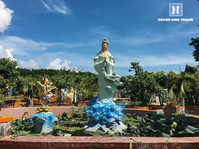Hướng Dẫn Cách Cầu Nguyện Mẹ Nam Hải Chuẩn Nghi Lễ Tại Chùa Quan Âm Phật Đài