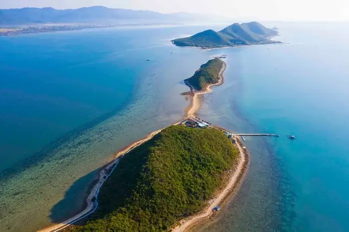 Hướng Dẫn Di Chuyển Từ Tuy Hòa Đến Đảo Điệp Sơn: Lộ Trình, Phương Tiện Và Lựa Chọn Tour Hướng Dẫn Di Chuyển Từ Tuy Hòa Đến Đảo Điệp Sơn: Lộ Trình, Phương Tiện Và Lựa Chọn Tour