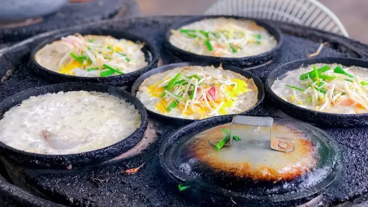 Cách Làm Bánh Xèo Phú Yên Chuẩn Nguyên Liệu, Bí Quyết Vàng Giòn Rụm Tại Nhà