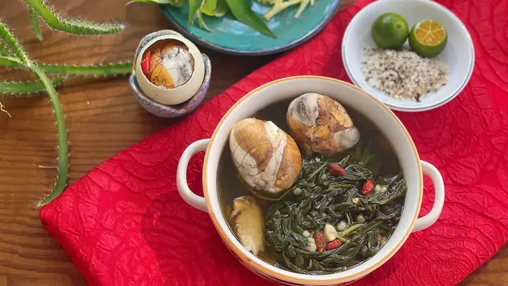 Cách Nấu Rau Ngải Cứu Với Trứng Vịt Lộn Hầm Bổ Dưỡng Cho Gia Đình Cách Nấu Rau Ngải Cứu Với Trứng Vịt Lộn Hầm Bổ Dưỡng Cho Gia Đình