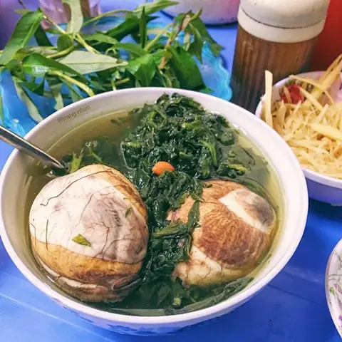 Cách Nấu Rau Ngải Cứu Với Trứng Vịt Lộn Hầm Bổ Dưỡng Cho Gia Đình Cách Nấu Rau Ngải Cứu Với Trứng Vịt Lộn Hầm Bổ Dưỡng Cho Gia Đình