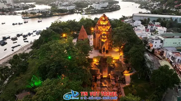 Cảm Nhận Thực Tế Khi Tham Quan Tháp Bà Ponagar – Hướng Dẫn Trải Nghiệm Cho Du Khách