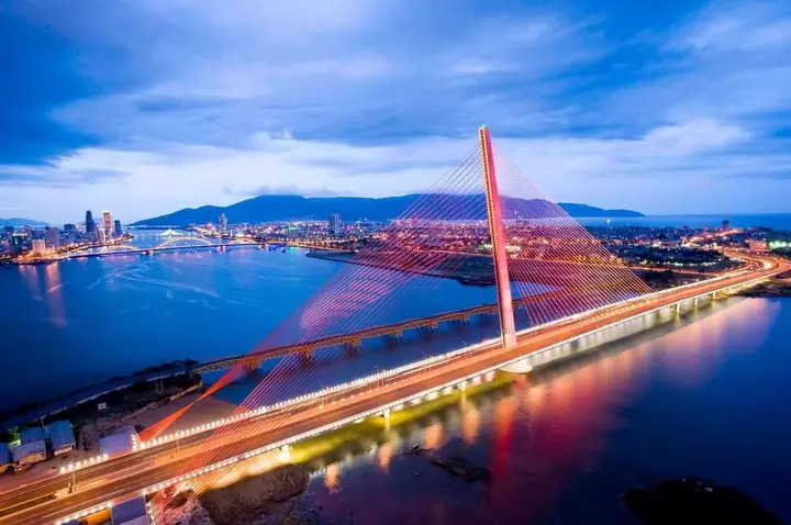 10 Địa Điểm Ngắm Cảnh Đẹp Cần Thơ Về Đêm Bạn Không Nên Bỏ Lỡ